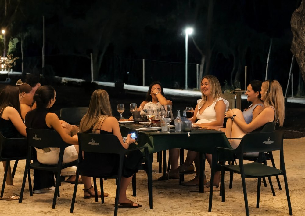 Cenar a cielo abierto en Benidorm: Terraza sin prisas | Mazeland